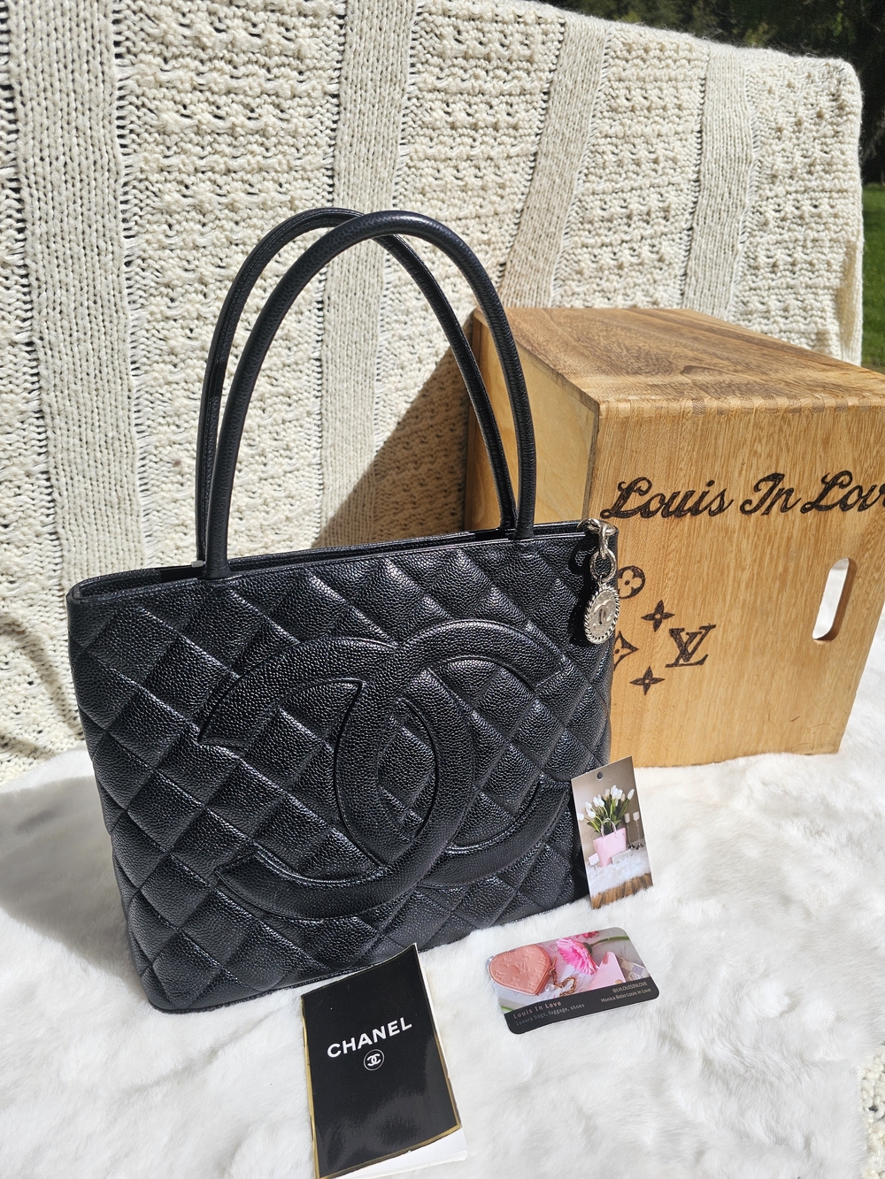 Chanel Black Quilted Leather Tote Bag - Classic CC Logo